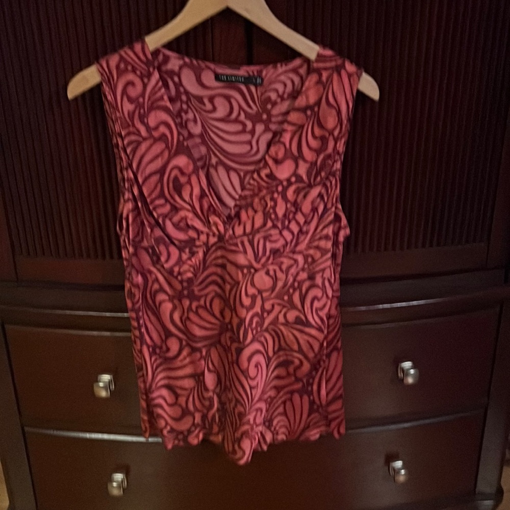 Limited Top